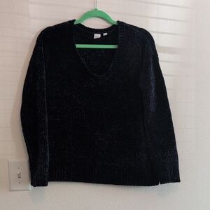 2/$20 GAP Women's Navy V-Neck Sweater